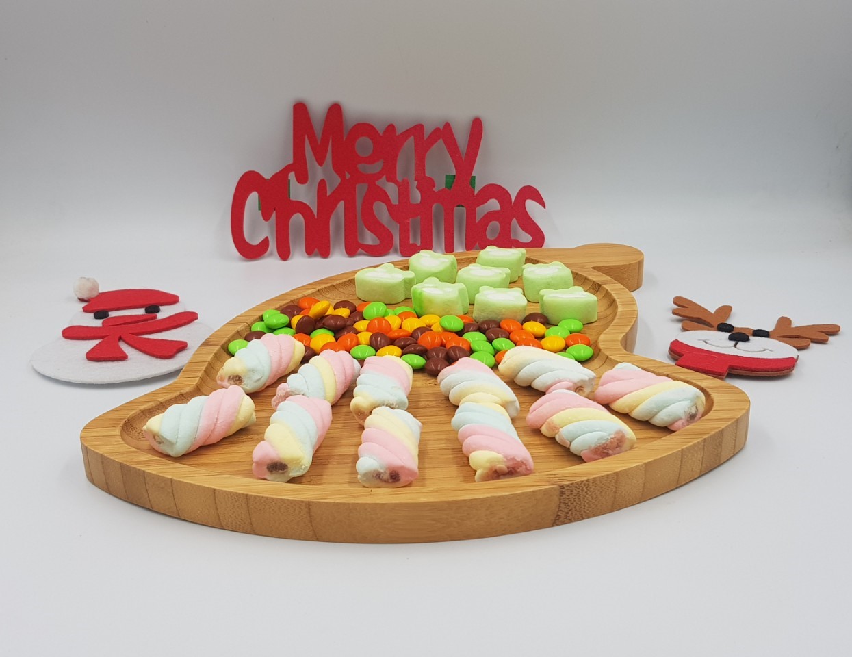 Khay tre hình mũ ông già Noel