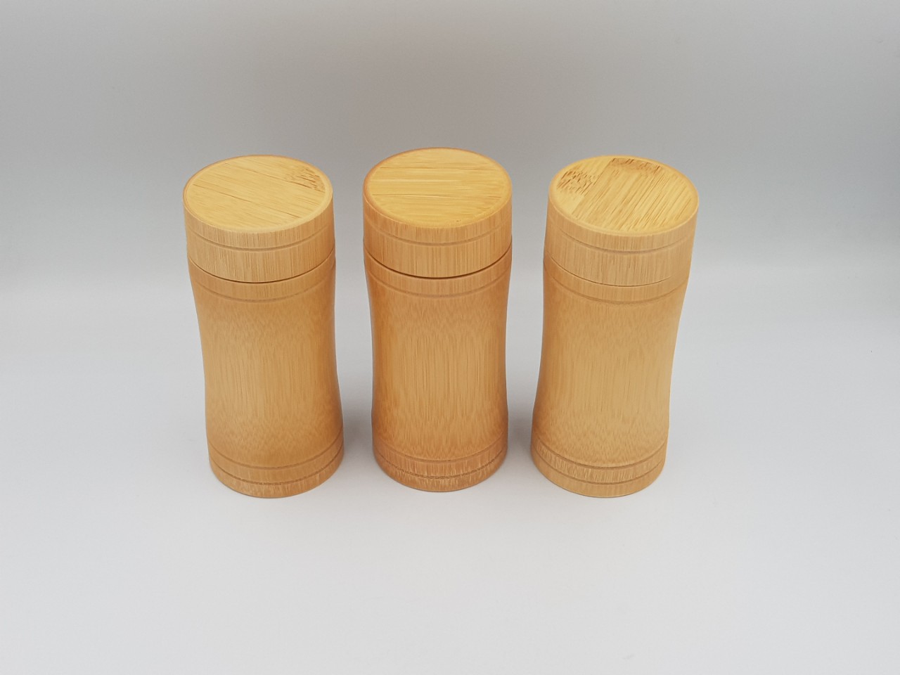 Hộp tre đựng trà