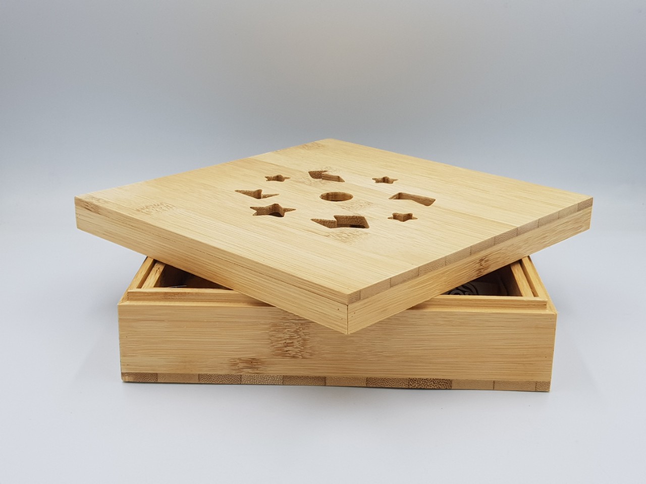Hộp tre nắp chụp ( nắp âm dương) đựng quà tặng
