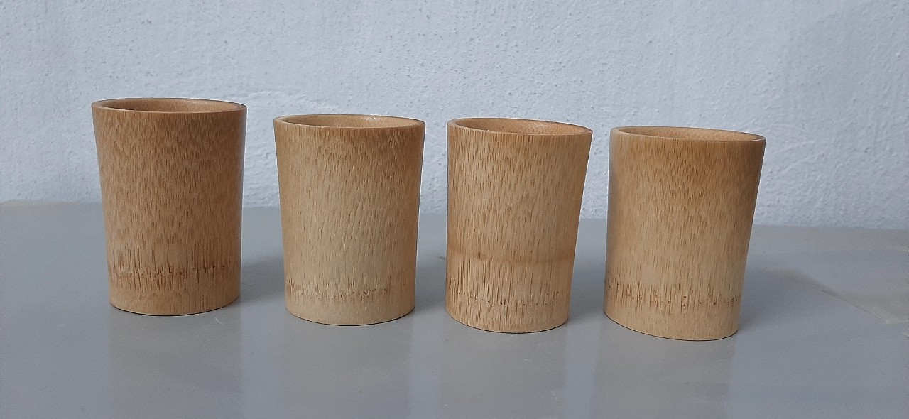 Cốc tre, ly tre uống rượu kiểu 2