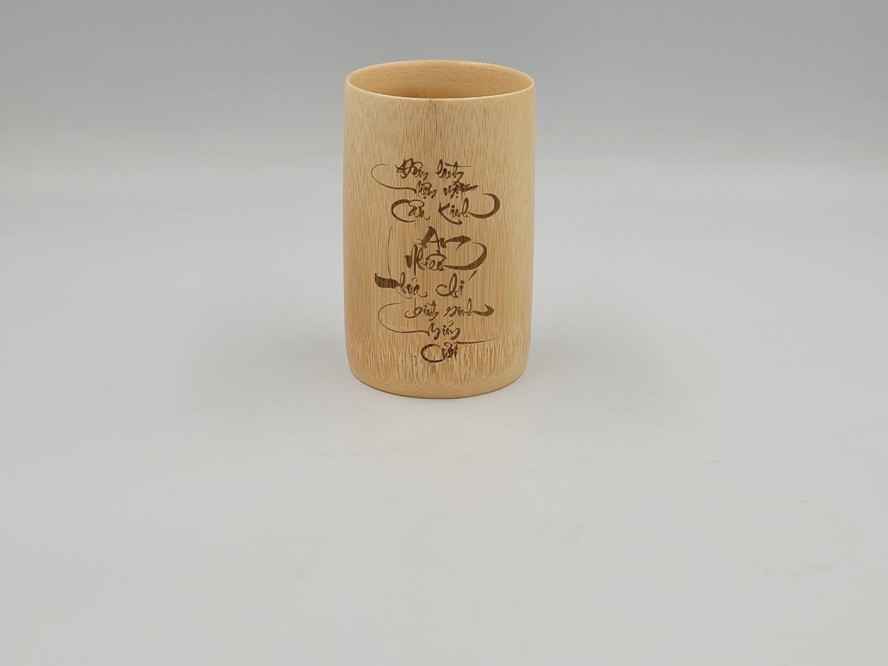 Cốc tre, ly tre khắc chủ đề phật giáo