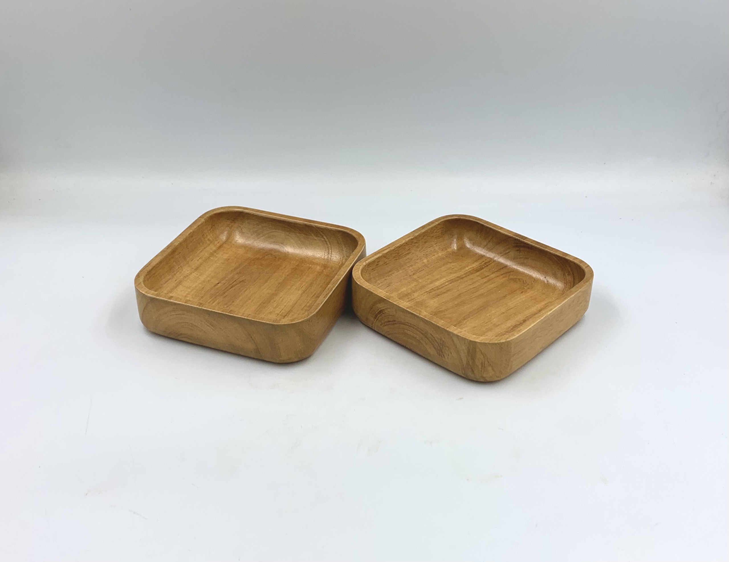 Khay gỗ hình vuông bo góc 12x12x3cm