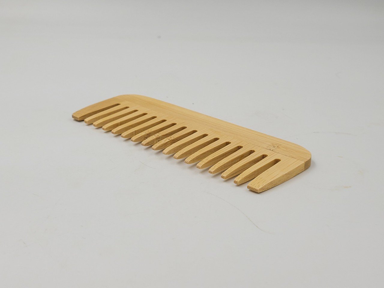 Lược tre răng thưa 14.4x5.2x0.5 cm