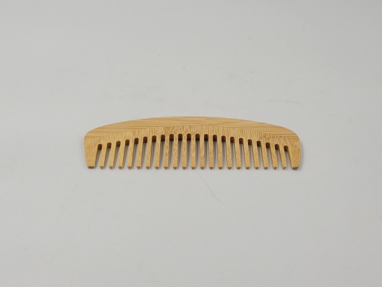 Lược tre răng thưa 15.2x5.2x0.5 cm