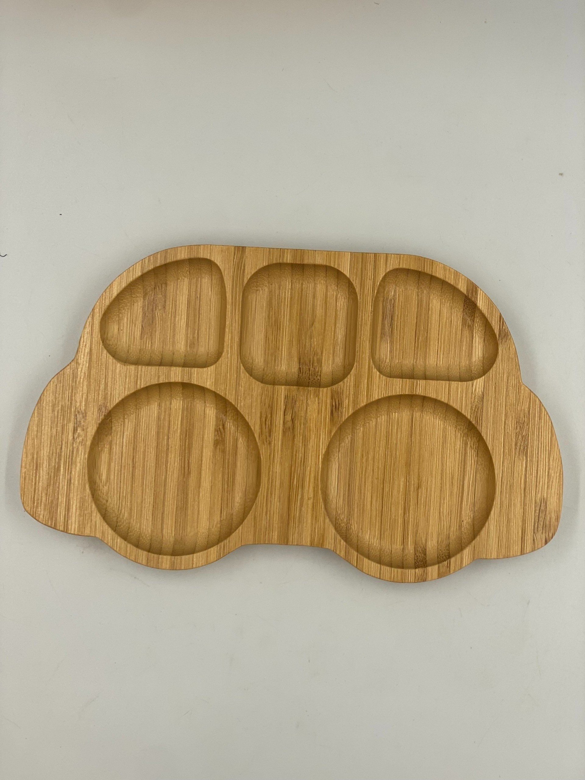Khay tre ăn dặm cho bé hình ô tô D25H2 cm
