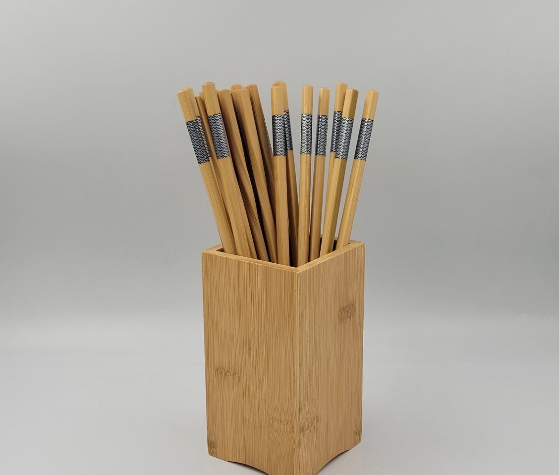 Khay tre đựng đũa cao cấp 8x8x15 cm