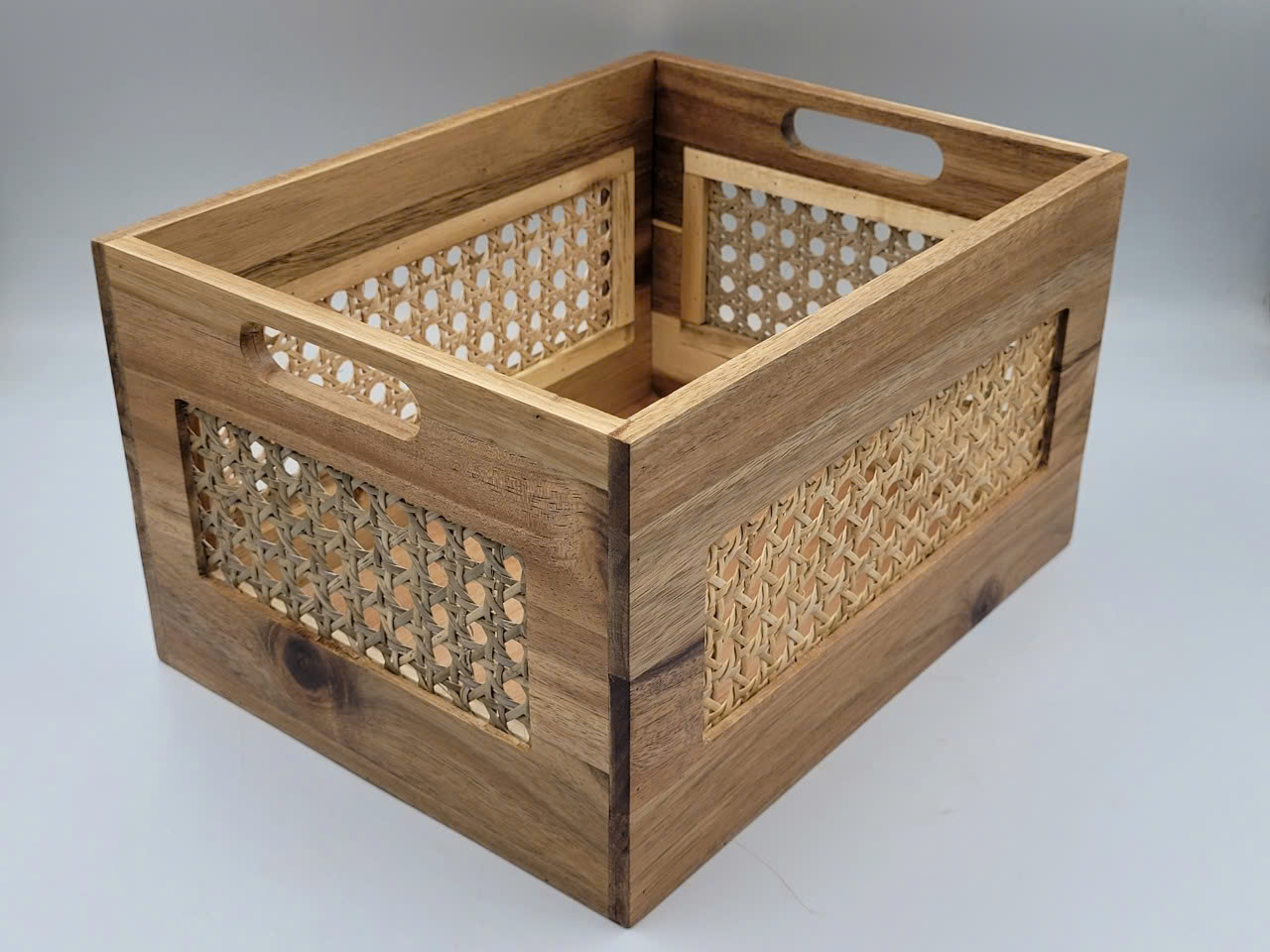 Sọt gỗ keo kết hợp mây đan mắt cáo 28x18x15 cm