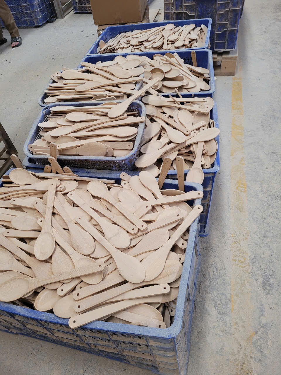 Dụng cụ xào nấu bằng tre  30x6cm
