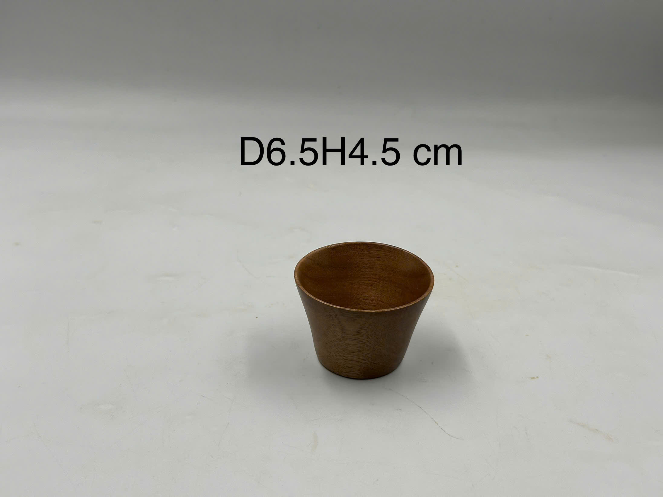 Ly gỗ keo D6.5H4.5 cm