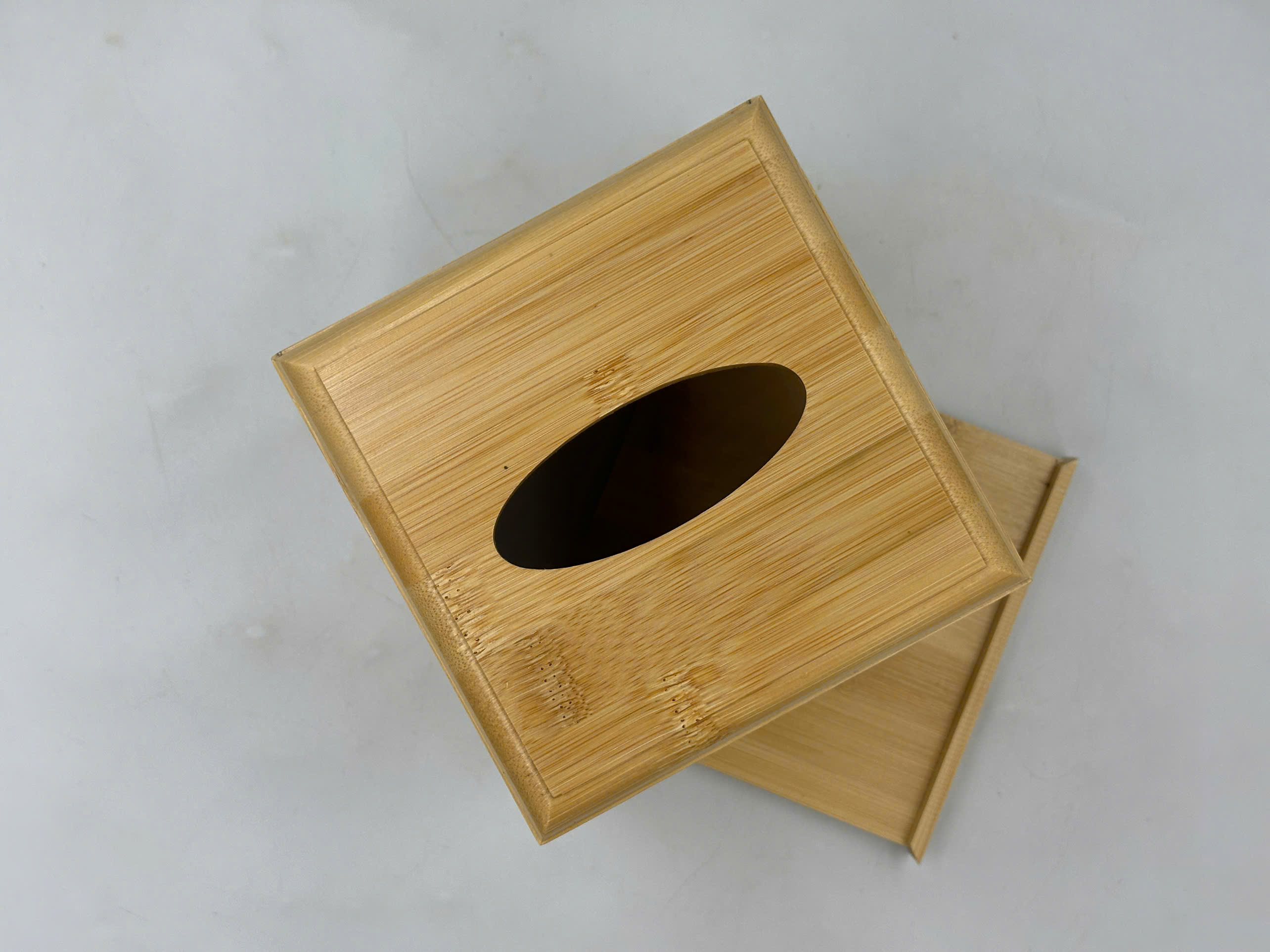 Hộp đựng giấy bằng tre Kích thước: 13 x 13 x 13 cm